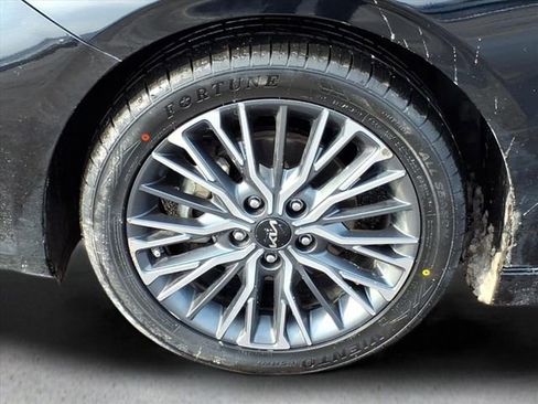 Used 2023 Kia Forte GT-Line w/ GT-Line Premium Package image 10