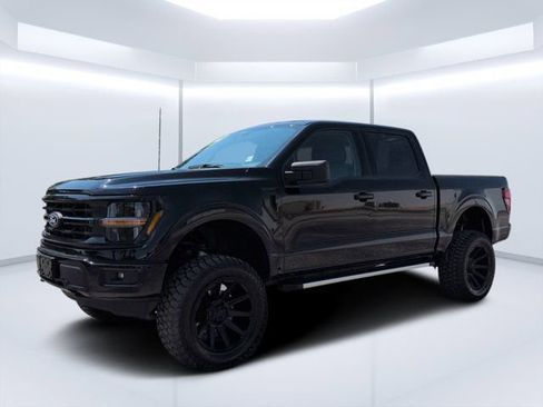 Used 2025 Ford F150 XLT w/ Equipment Group 301A Standard AWD/4WD image 7