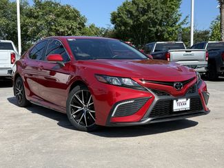 Used 2024 Toyota Camry SE FWD video 2