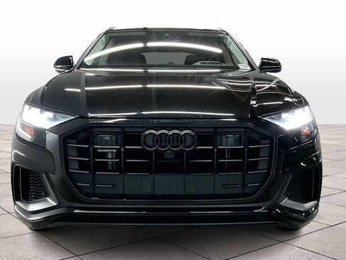 Used 2023 Audi Q8 Prestige w/ Prestige Package image 3