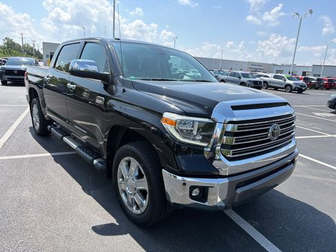Used 2018 Toyota Tundra 1794 Edition AWD/4WD image 9
