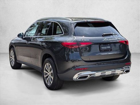 Used 2026 Mercedes-Benz GLC 300 image 8