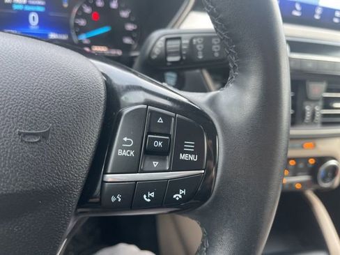 Used 2022 Ford Escape SEL image 32