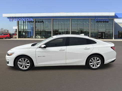 Used 2020 Chevrolet Malibu LT FWD image 2