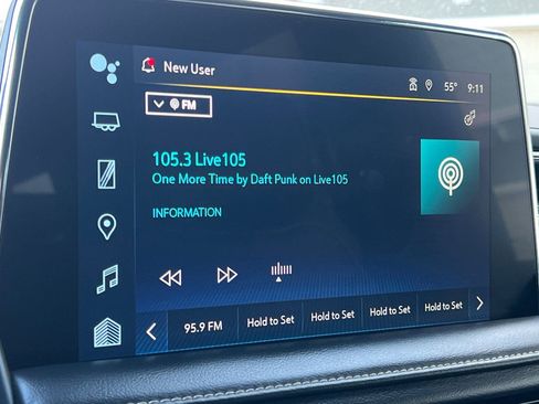 Used 2023 Chevrolet Suburban Premier image 19