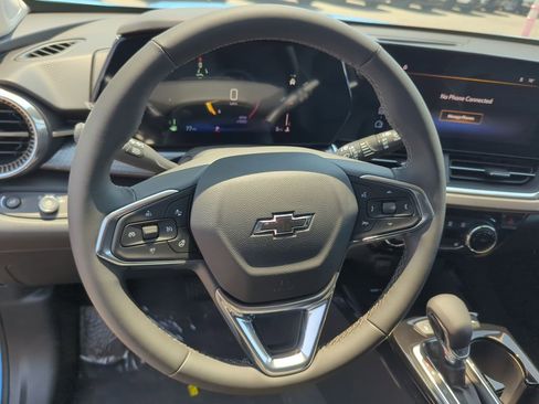 New 2025 Chevrolet Trax ACTIV w/ Driver Confidence Package image 11