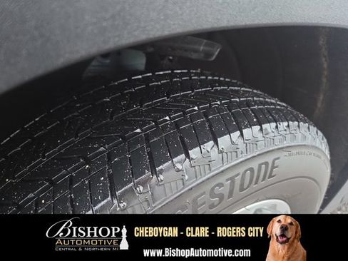 Used 2024 GMC Terrain SLE w/ Driver Convenience Package AWD/4WD image 30