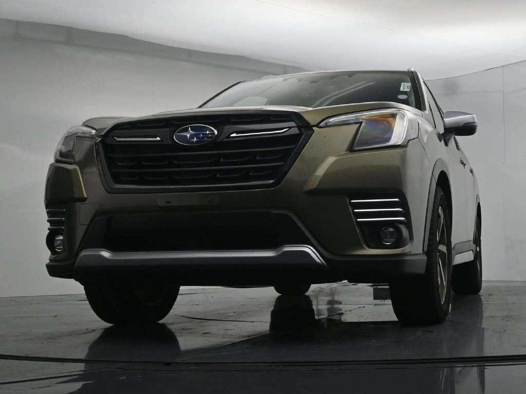 Used 2022 Subaru Forester Touring AWD/4WD image 19