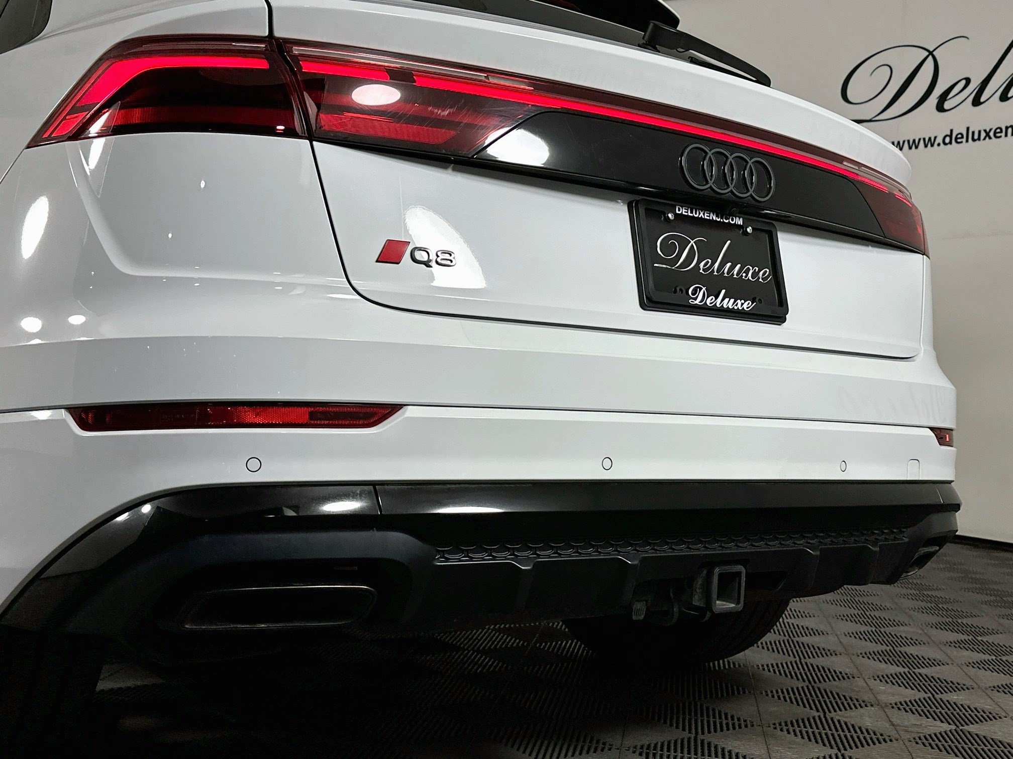 Used 2025 Audi Q8 Prestige w/ Prestige Package AWD/4WD image 27