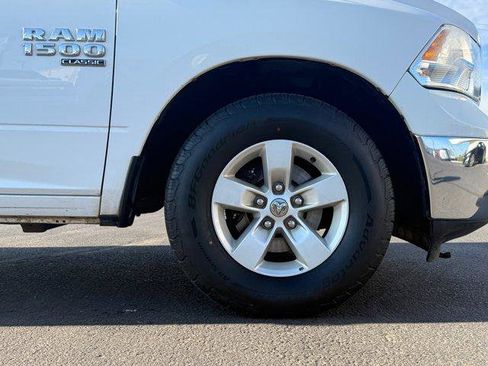 Used 2022 RAM 1500 Classic SLT image 10