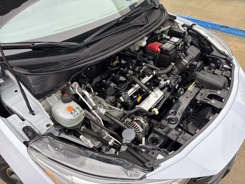 Used 2025 Nissan Versa SV image 30