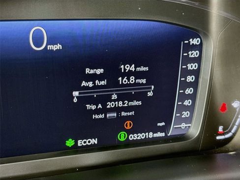 Used 2023 Honda Pilot Elite image 2