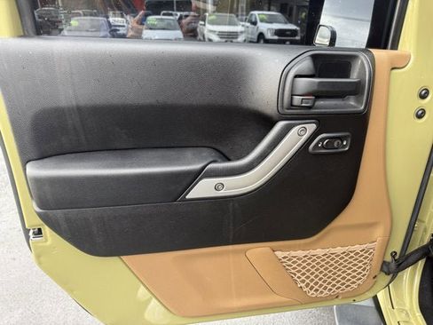 Used 2013 Jeep Wrangler Unlimited Sahara w/ Connectivity Group image 12