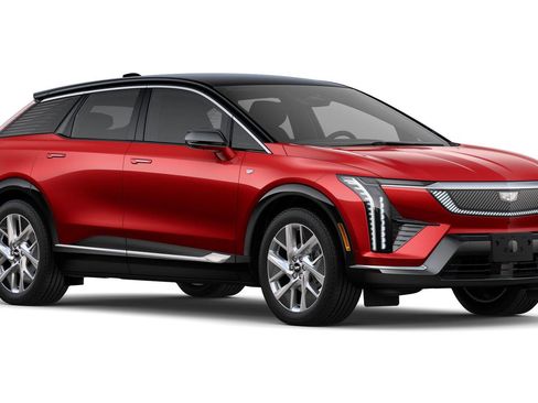 New 2026 Cadillac Optiq Luxury 2 image 30