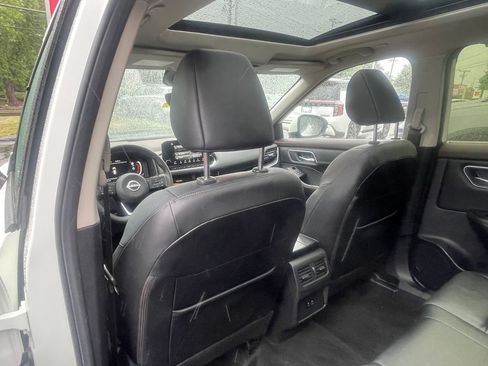 Certified 2023 Nissan Rogue Platinum AWD/4WD image 18
