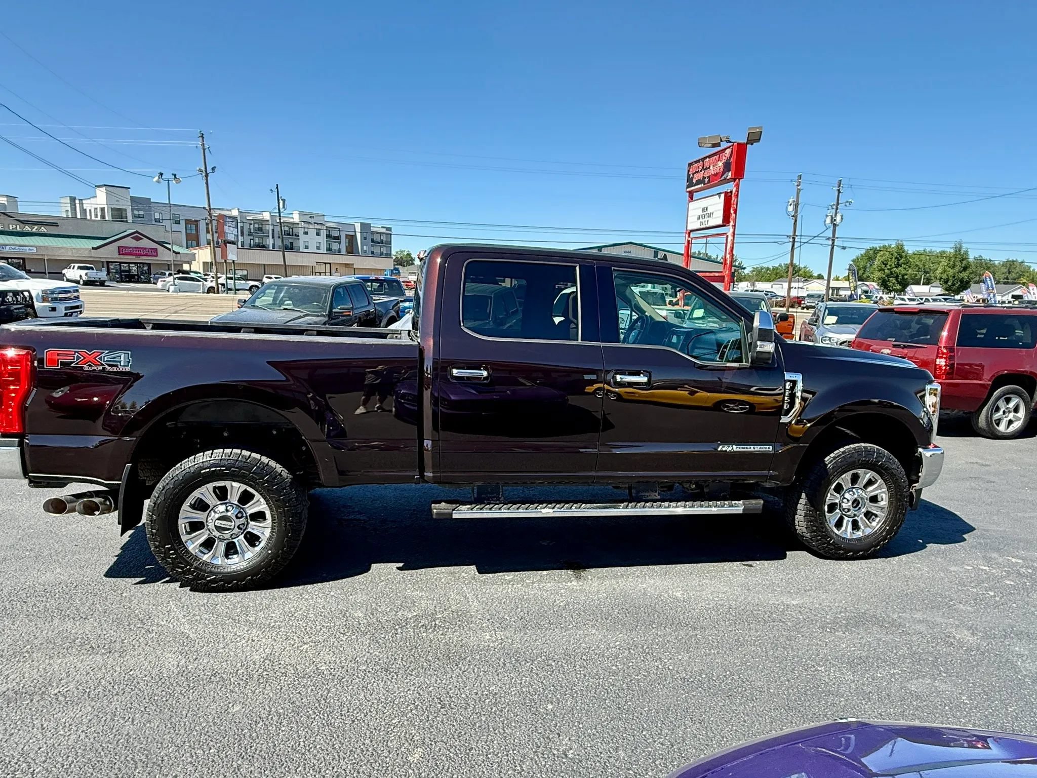 Used 2019 Ford F250 XLT w/ XLT Premium Package AWD/4WD image 6