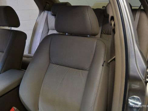 Used 2002 Acura RL image 15