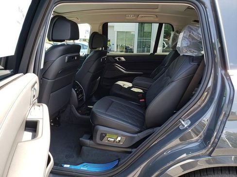 New 2026 BMW X7 xDrive40i image 13