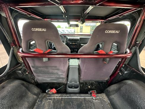 Used 2003 Jeep Wrangler Rubicon image 32