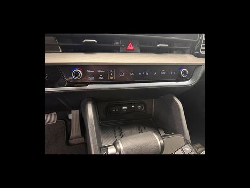 Used 2023 Kia Sportage X-Line w/ X-Line Premium Package AWD/4WD image 23