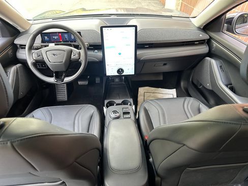 Used 2024 Ford Mustang Mach-E Premium image 14