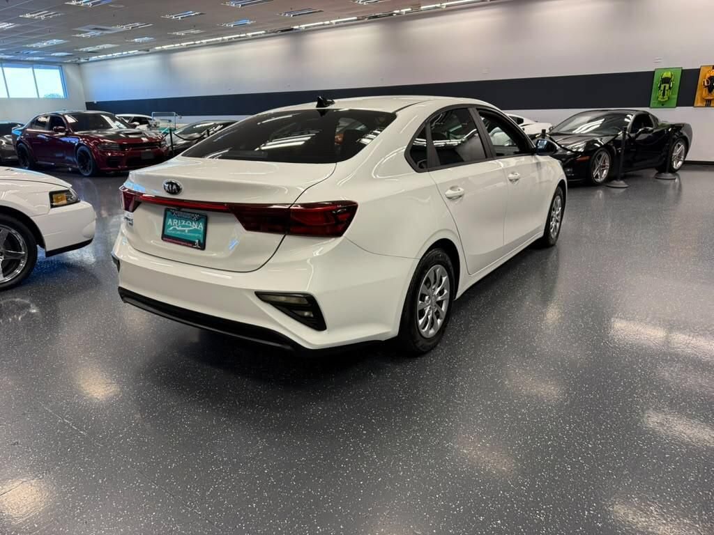 Used 2021 Kia Forte Sedan FWD image 4
