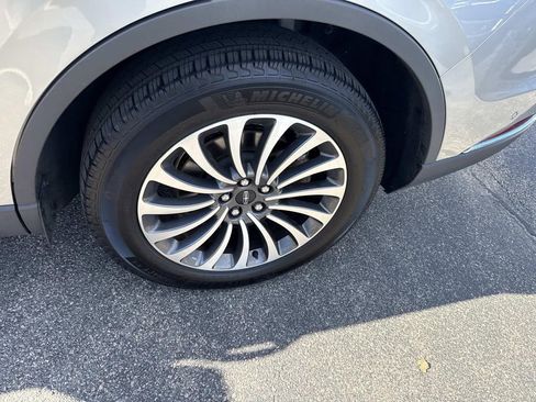 Used 2024 Lincoln Aviator Reserve w/ Elements Package Plus AWD/4WD image 13