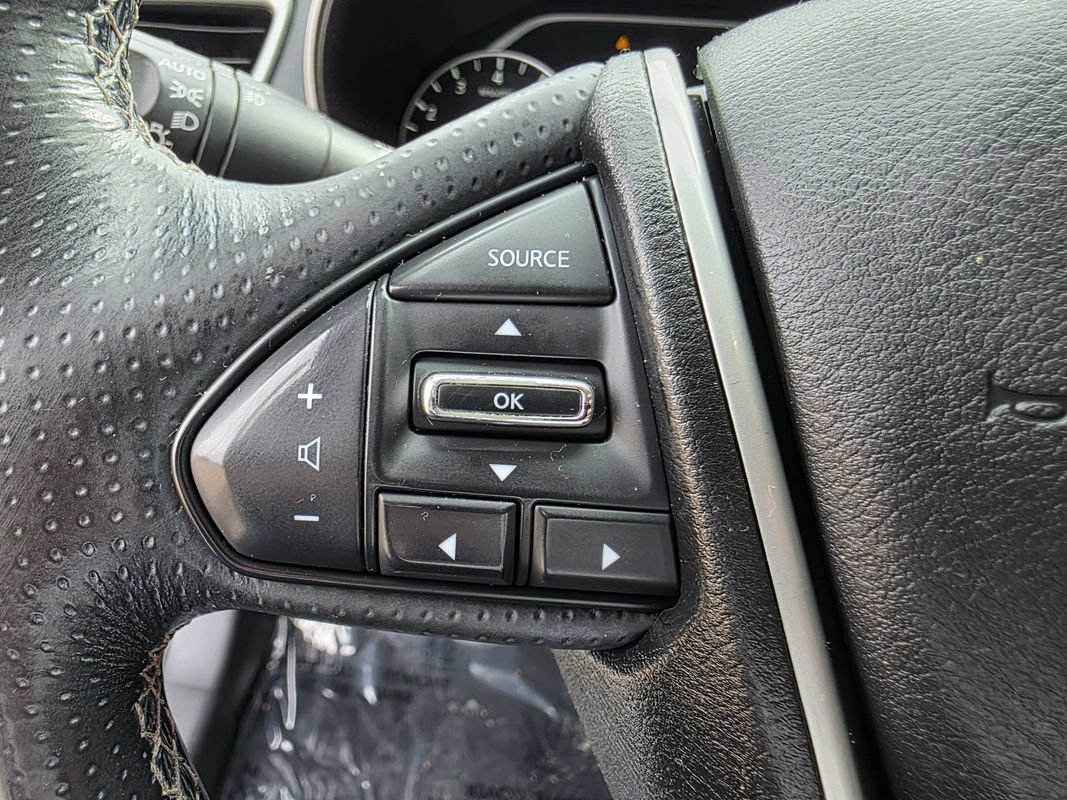 Used 2017 Nissan Maxima Platinum FWD image 30