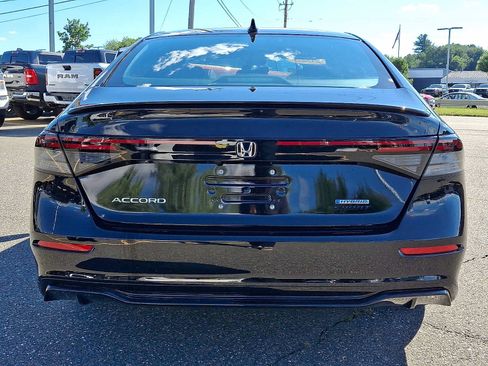 Used 2023 Honda Accord Sport image 5