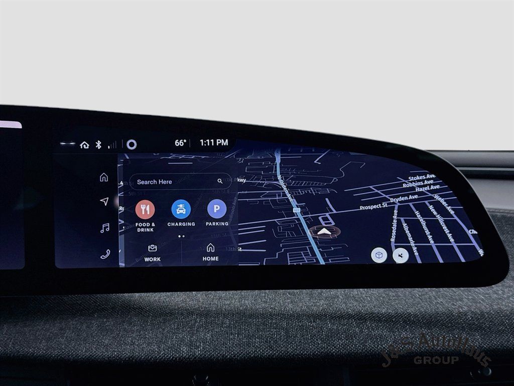 Used 2024 Lucid Air Pure RWD image 18