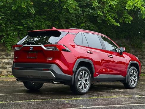 Used 2023 Toyota RAV4 Limited AWD/4WD image 5