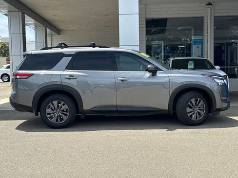 Used 2022 Nissan Pathfinder SV w/ Cargo Package FWD image 2