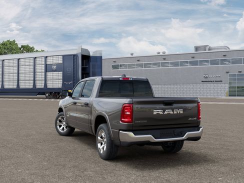 New 2026 RAM 1500 4x4 Crew Cab image 3