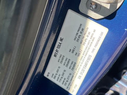 Used 2019 Tesla Model 3 Standard Range RWD image 30