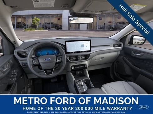 New 2025 Ford Escape SE w/ PHEV Premium Package FWD image 10