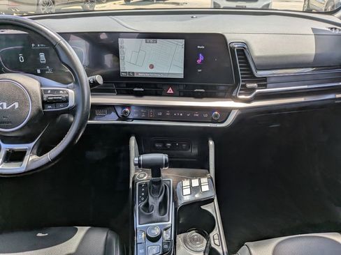 Certified 2023 Kia Sportage EX FWD image 16