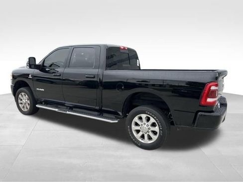 Used 2023 RAM 2500 Laramie AWD/4WD image 3