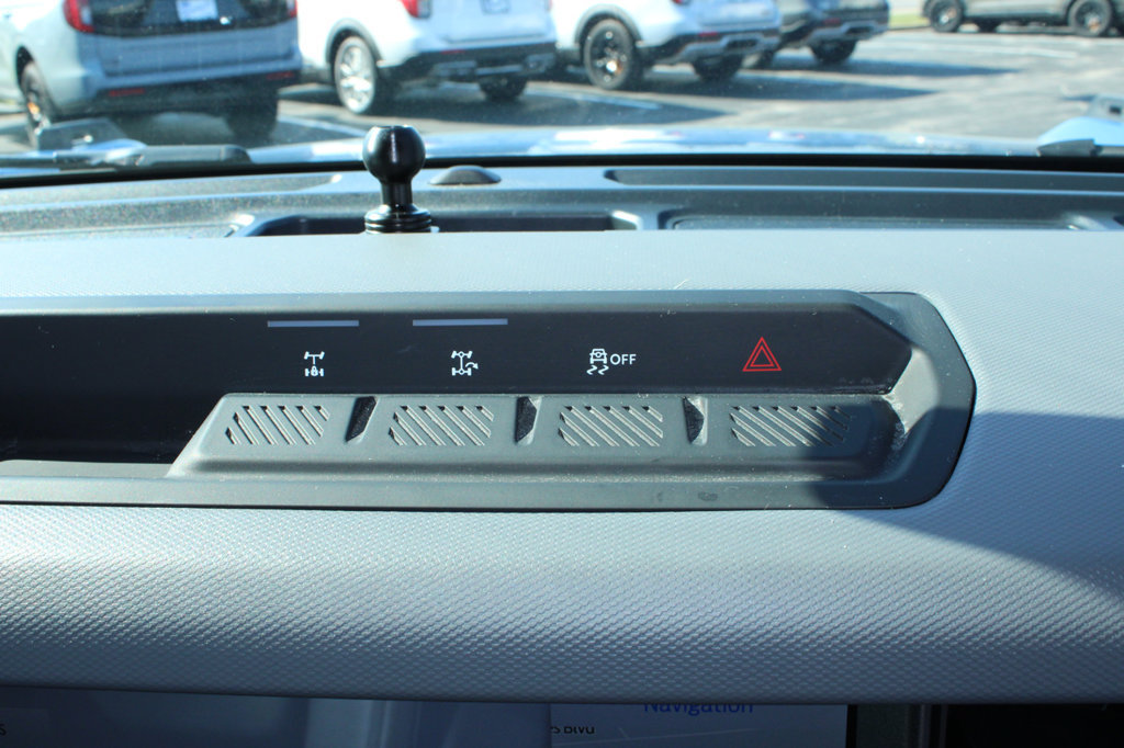 Used 2024 Ford Bronco Black Diamond AWD/4WD image 30