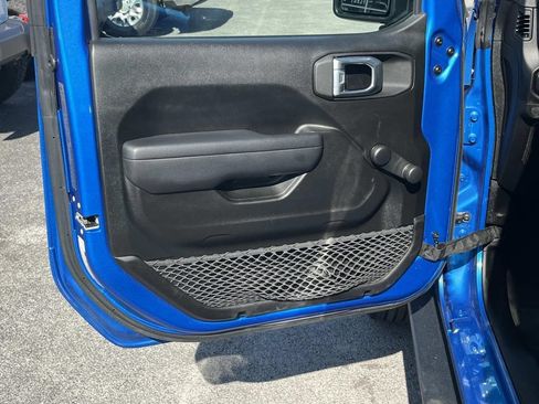 Used 2024 Jeep Wrangler Sport AWD/4WD image 20