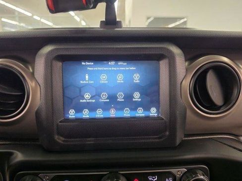 Used 2020 Jeep Wrangler Unlimited Sport AWD/4WD image 23