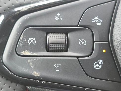 New 2026 Chevrolet Trax RS w/ Sunroof Package image 11