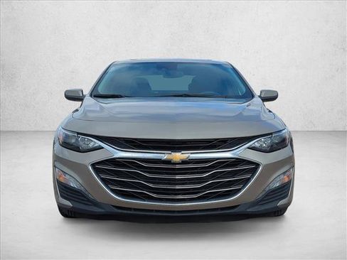 Used 2024 Chevrolet Malibu LT image 2