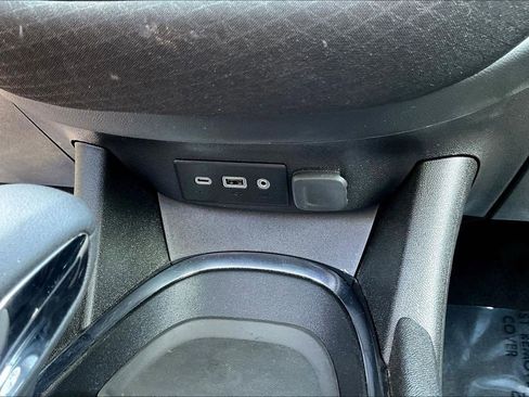 Used 2024 Chevrolet Malibu LT FWD image 18