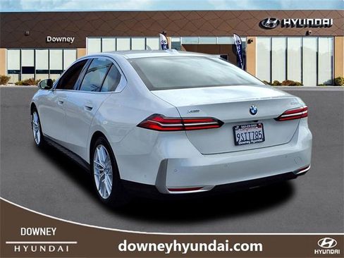 Used 2025 BMW 530i xDrive image 6