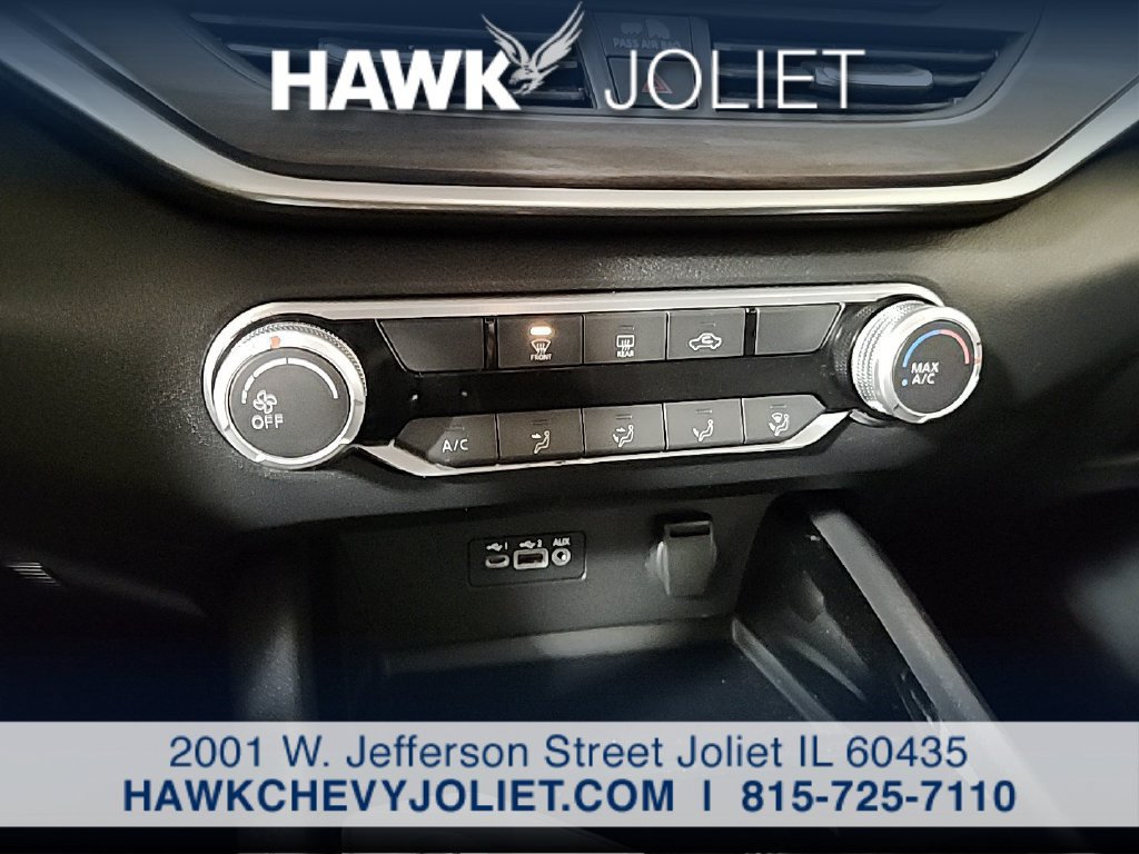 Used 2024 Nissan Altima 2.5 SV FWD image 16