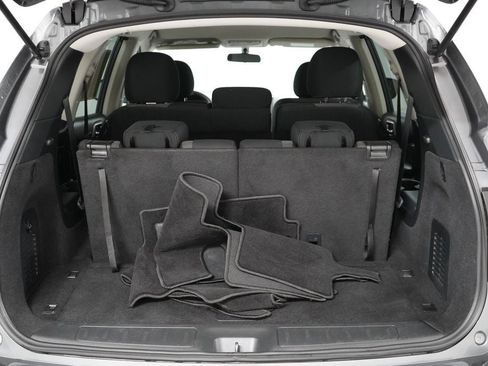 Used 2020 Nissan Pathfinder S AWD/4WD image 27