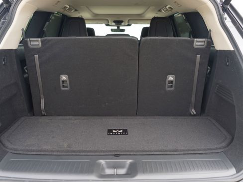 Certified 2026 INFINITI QX60 Luxe w/ Family Package image 28