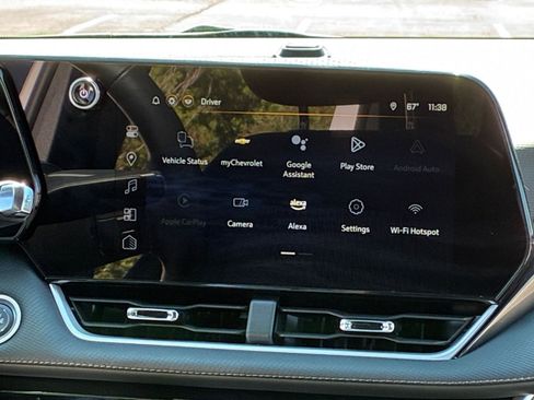 Used 2025 Chevrolet Equinox LT image 17