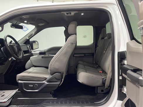 Used 2016 Ford F150 XLT w/ Equipment Group 301A Mid RWD image 14