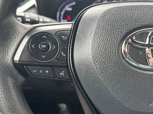 Used 2024 Toyota RAV4 AWD Hybrid image 18